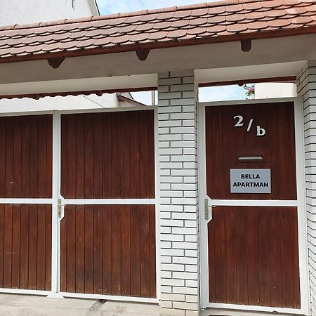 Bella Apartman Szegedin Exterior foto