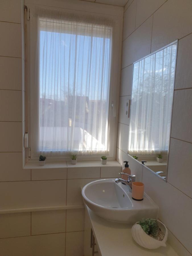 Bella Apartman Szegedin Exterior foto