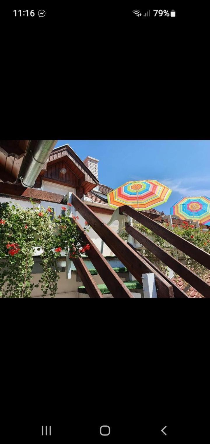 Bella Apartman Szegedin Exterior foto