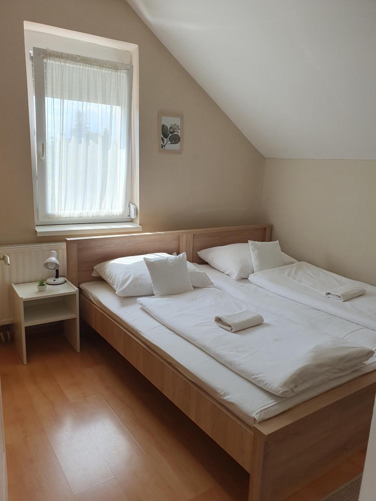 Bella Apartman Szegedin Exterior foto